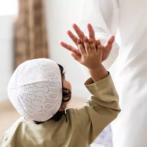 Travailler de chez soi pour une femme musulmane est le meilleur moyen de voir grandir sa famille